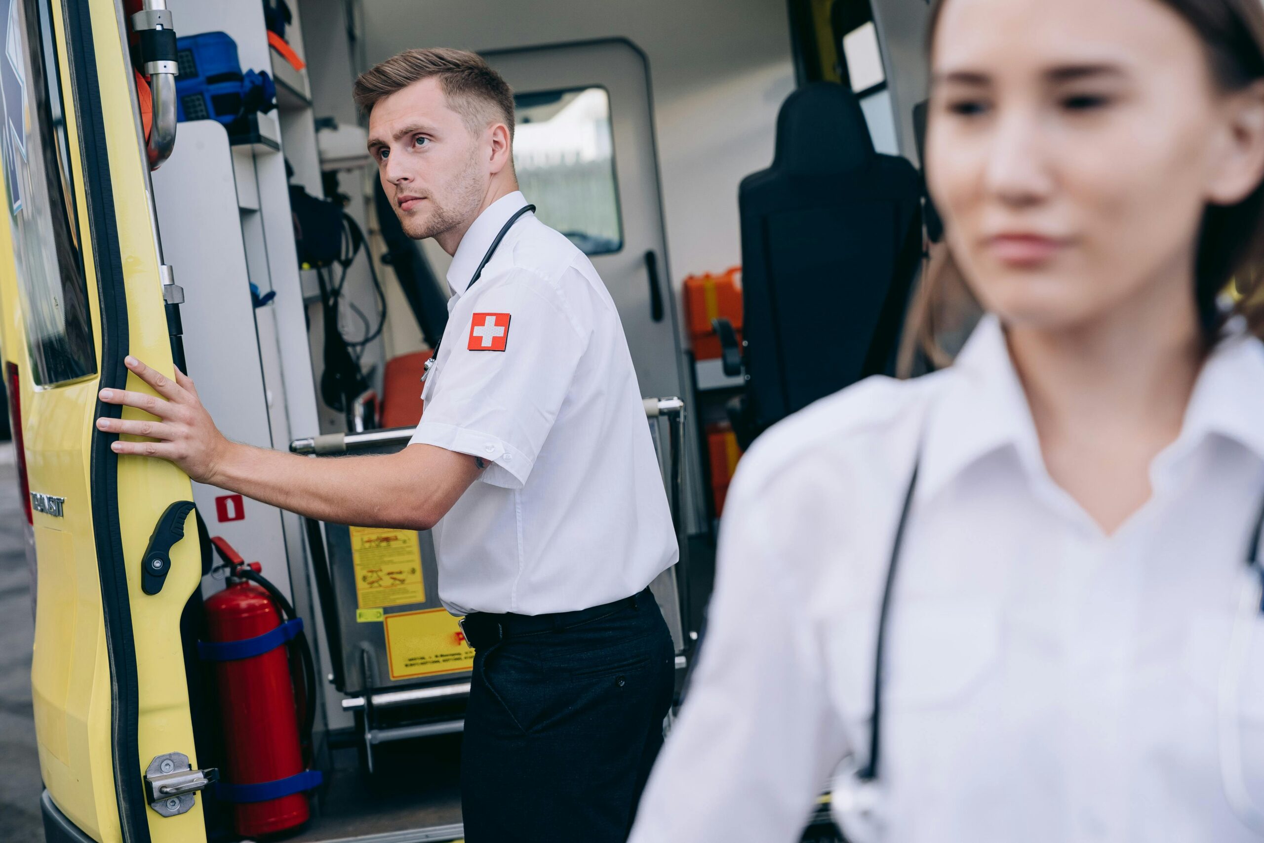 Exploration des métiers de la santé : études requises et opportunités de carrière