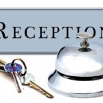 Clé avec anneau, bouton d'appel en argent, panneau gris RECEPTION